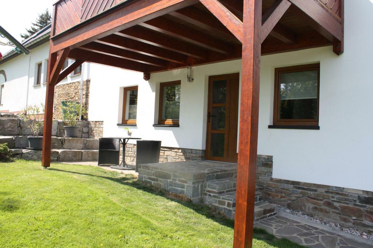 Ferienwohnung Friedrich Mildenau Екстериор снимка